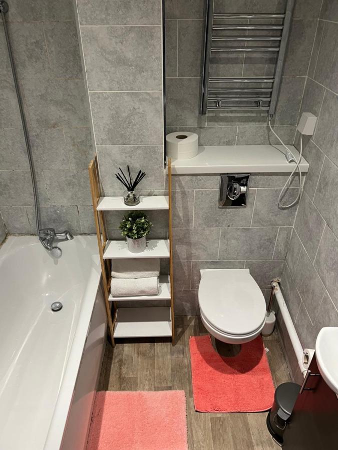 3 Bedroom Flat In King'S Cross, St Pancras'S. 2 Minutes To Euston. Лондон Екстериор снимка